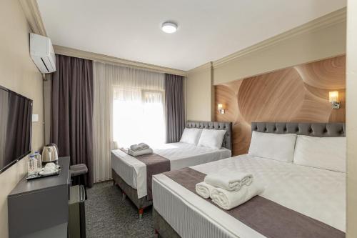 Loyal City Hotel