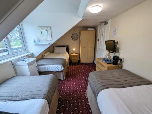 George Guest House