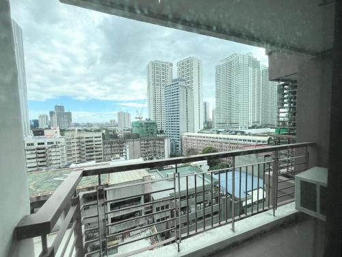 1BR with Balcony KL Tower, Greenbelt near AIM