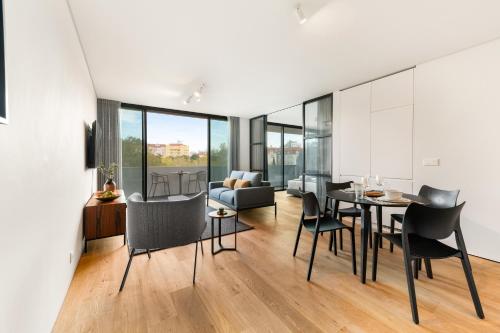 Mirabilis Apartments - LX Living