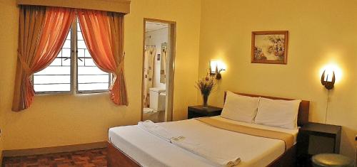 Baguio Holiday Villas