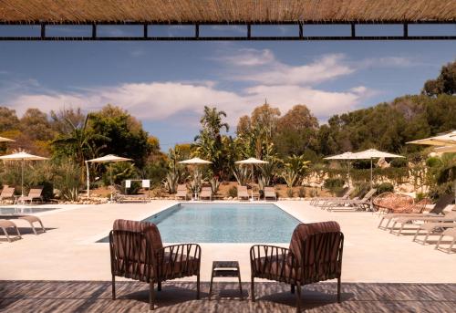 Luna Minoica Suites & Apartments