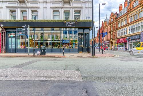 Selina NQ1 Manchester