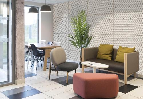 B&B HOTEL Laval Ouest