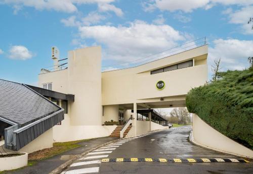 B&B Hotel Valenciennes Sud