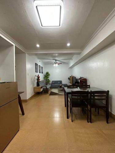 2BR Condo w/ free parking near SM North