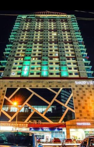 2BR Condo w/ free parking near SM North