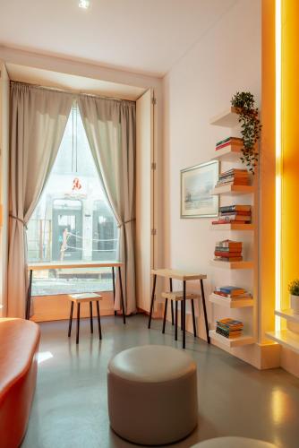 Porto Lounge Hostel & Guesthouse