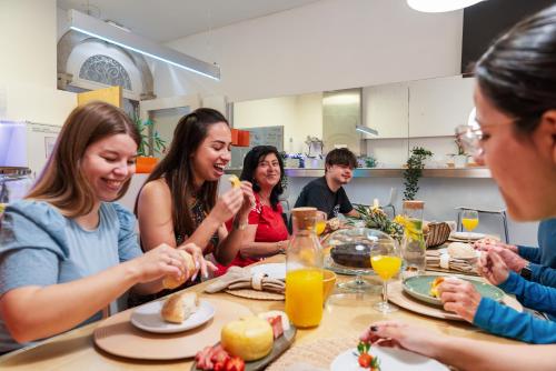 Porto Lounge Hostel & Guesthouse