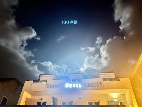 Hotel Tianis