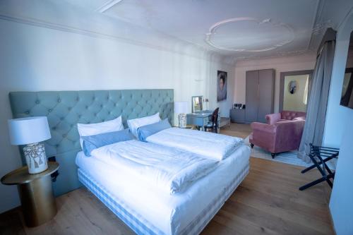 Maxim Suites by Elias Holl