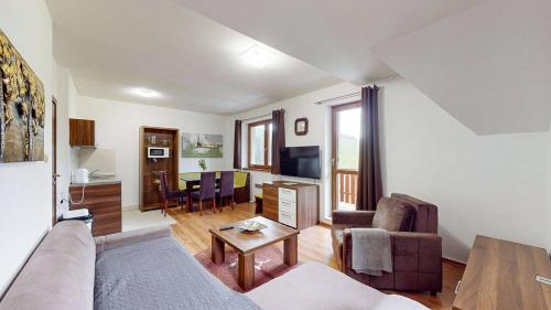 Kamzik Apartment hill view with garage