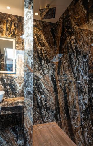 FLOARA DI MUNTE Forest Luxury Suites