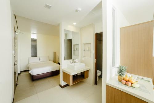 Ocean Suites Bohol Boutique Hotel