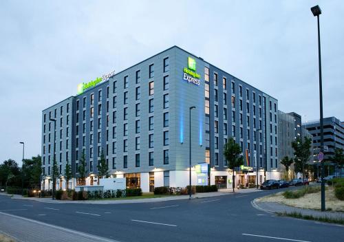 Holiday Inn Express Düsseldorf Airport