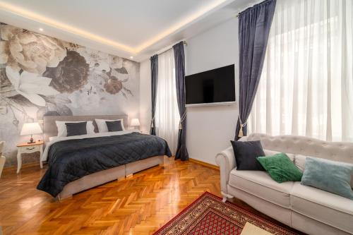 Aurelia Antik Apartments & Rooms