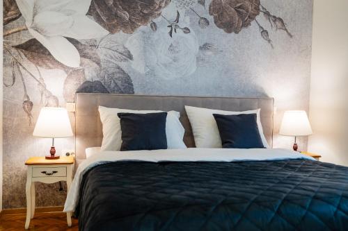 Aurelia Antik Apartments & Rooms