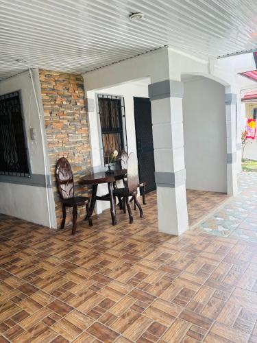 Transient Homestay Eastwood Baan