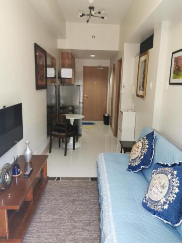 Mall of Asia shore 3 residence