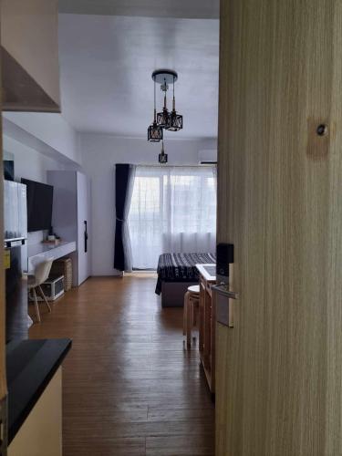 Suite 1528