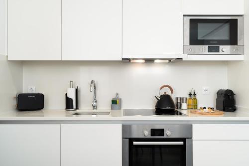 Kula Lisbon Santa Apolonia