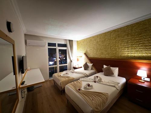 Far Life Hotel