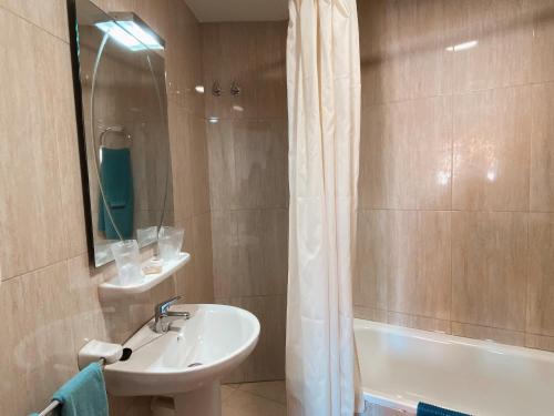 Pension Cafe Bar Torrecardenas