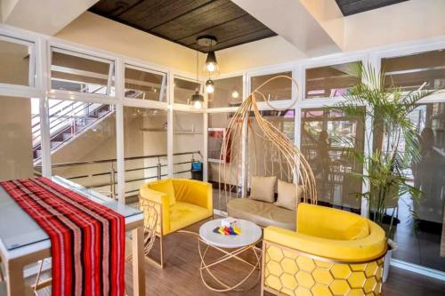 Reddoorz @ Campo Filipino Dormitelle Bag