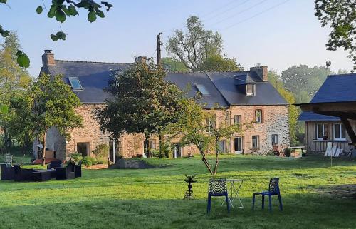 L'EAU QUI DORT - Chambres et Tables d'hôtes