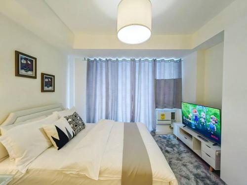 1BR Condotel at Azure Urban Resort Near Airport #AZ03