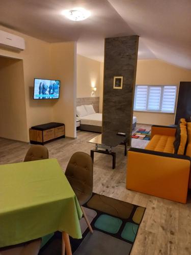 стаи за гости TODA