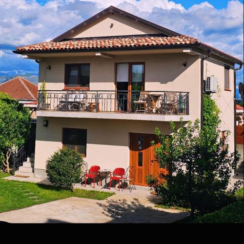 Apartments Aerodrom