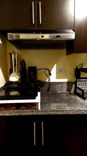 A Refreshing Condo Unit Near BGC, Ortigas & Makati with NETFLIX and WiFi