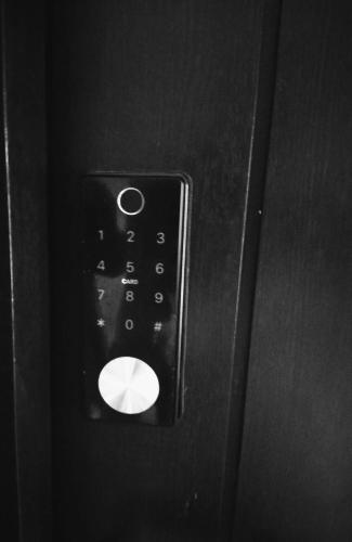 A Refreshing Condo Unit Near BGC, Ortigas & Makati with NETFLIX and WiFi