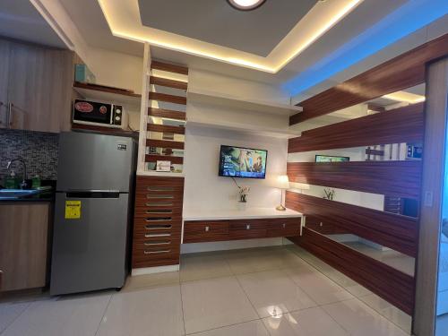 1br Shore Residences Staycation at Royels Place