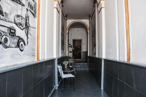 Antique Hostel