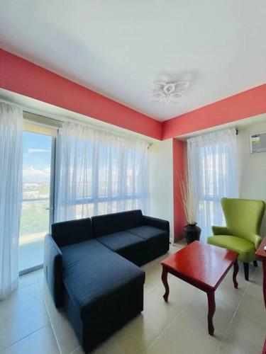 9 Roomy Urban Escape