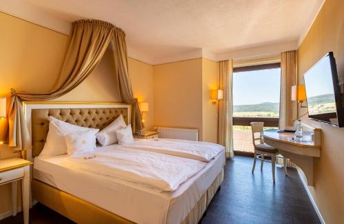 Hotel Burg Staufenberg