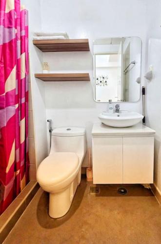 Avida Towers Davao COZY STUDIO with NETFLIX and FAST WIFI