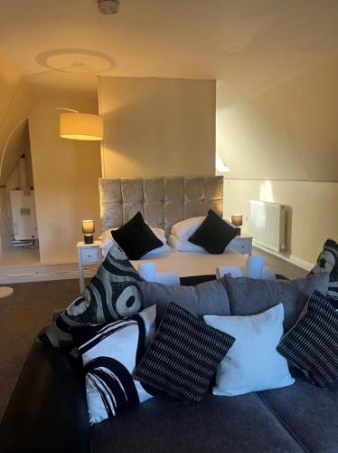 Balmaha Lodges