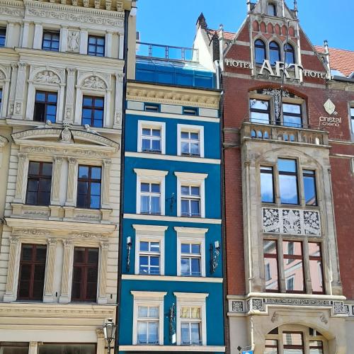 Academus Cafe/Pub & Guest House