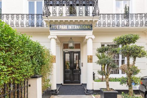 Shaftesbury Hyde Park International
