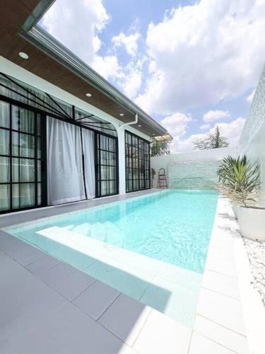 Sunset Bali Luxury Villa