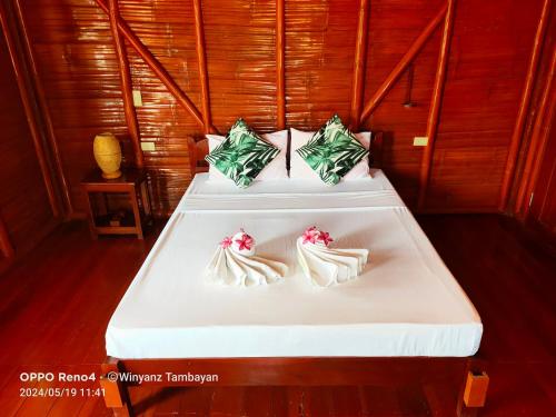 Emocion Guesthouse & Moonview Resto-bar