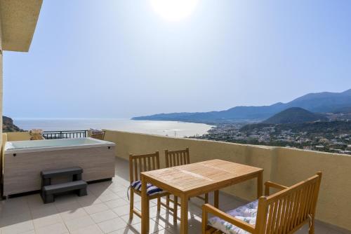 Blue Horizon Apartments