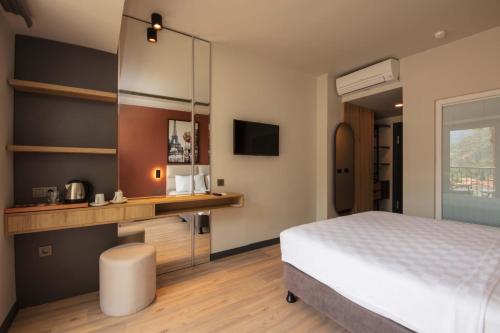 Morina Deluxe Hotel