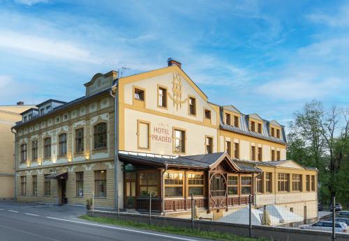 Thamm Hotel Praded