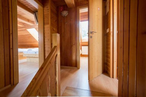 Berghi Hotel and Apartments