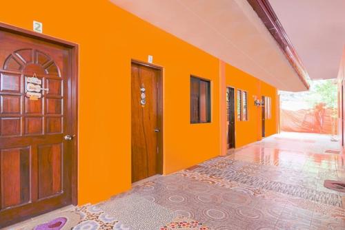 Jessa's 5 Guests house