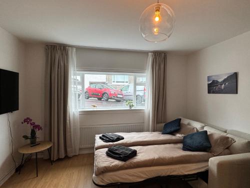 Central Pearl Apartment